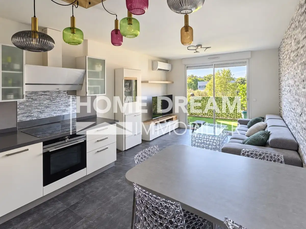 Appartement 3 pièces 64 m² · à Six-Fours-les-Plages · 64 m² · 236 000 €